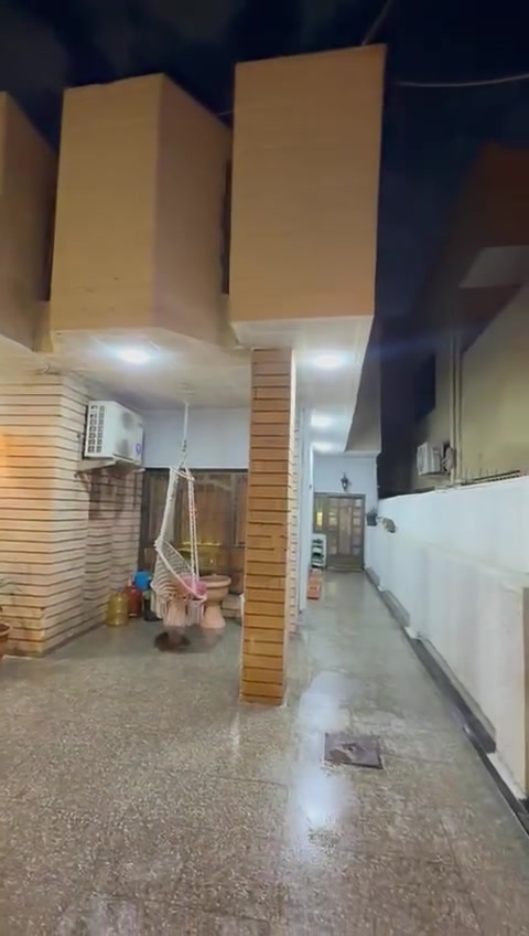 حي تونس • ٢٠٠م • شارع رئيسي