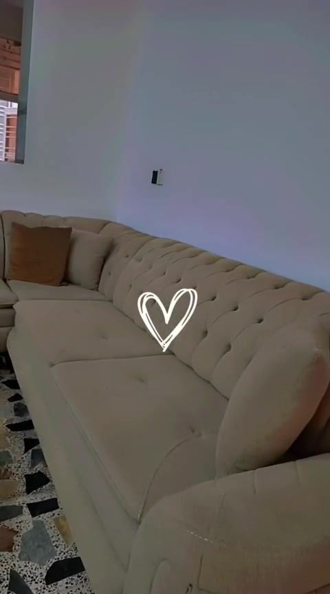 للبيع غراض بيت كامله 
بغداد /الامين الثانية.  سكينة 

***********
