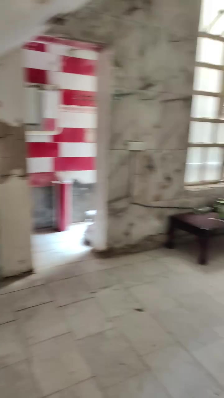 بيت للايجار 
يحتوي على استقبال مطبخ خدمات و 2غرف نوم 
الموقع/بغداد الشعب بشارع مدرسة التربيه يبعد عن مركز الشعب ربع ساعة 
السعر/450
للاستفسار/***********
 #ايجارات #بغداد #الشعب #عقارات
