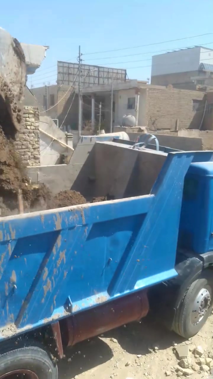 سلام عليكم
👷‍♂️مستعدون للتفليش البيوت 🏘والبنايات🏬 ورفع النقاذ + فرش سبيس + حادله مطاطيه وتجهيزها قطعه جاهزه للبناء 🧱  العنوان ميسان /العماره🌷 للستفسار أنتصل على الرقم***********🫡

نص مكتوب في الصور:
- مستعدون لتفليش البيوت والبنايات ورفع الأنقاض فرش سبيس حادله مطاطيه وتجهيز قطعه جاهزه للبناء بقيادة ريسان علي العنوان ميسان/العماره للإستفسار أتصل على الرقم ***********