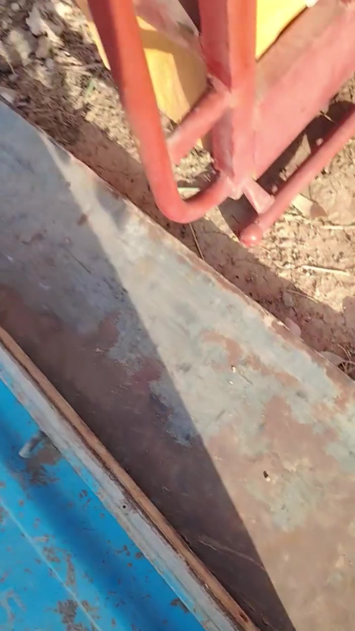 بودي كيه بنكو صفايح وباب نضاف بس الفرشه بيه تعب گطوع مال بودي نضاف ***********
