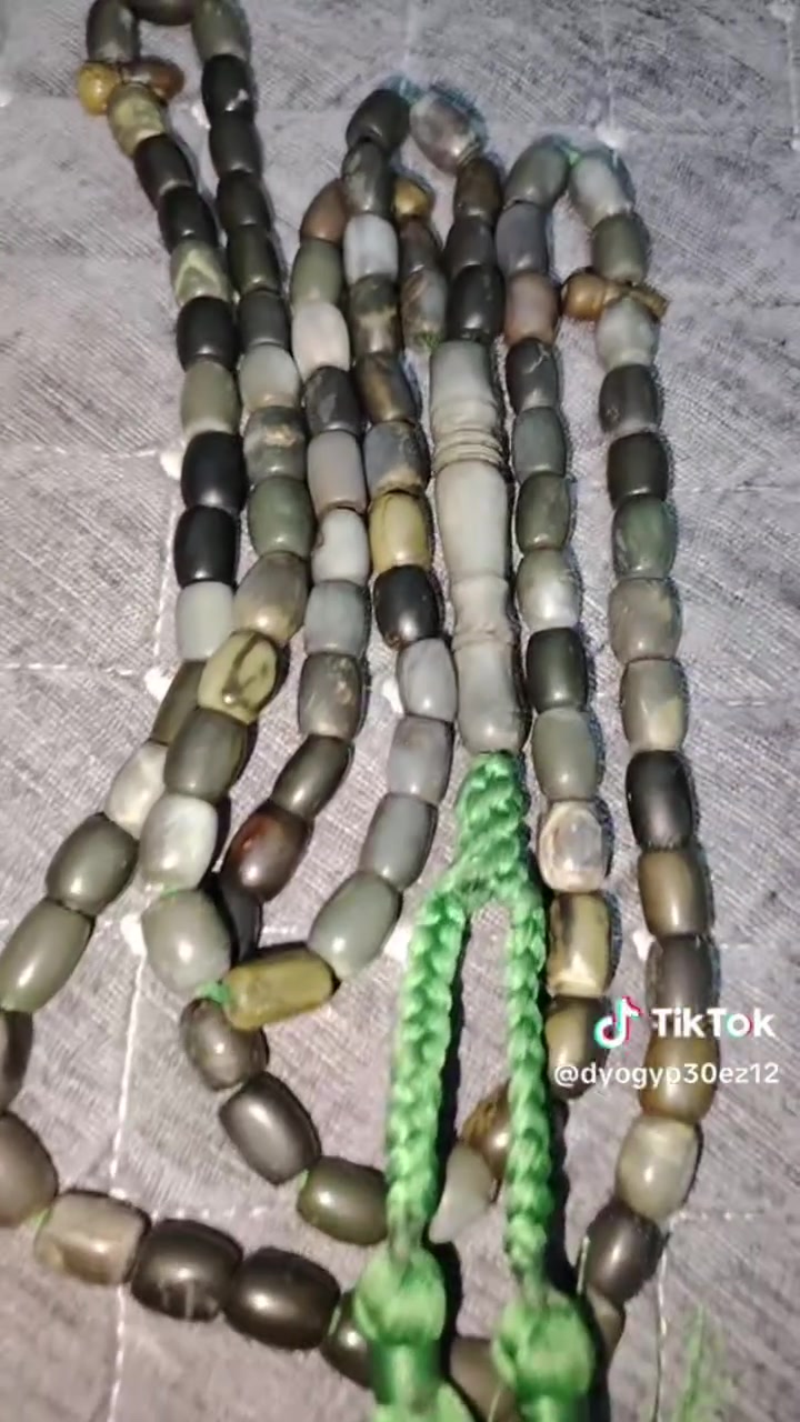 عباس باد قديم يغير لون سبحه شخنه 
مدينة صدر داخل قفل 750 
***********
