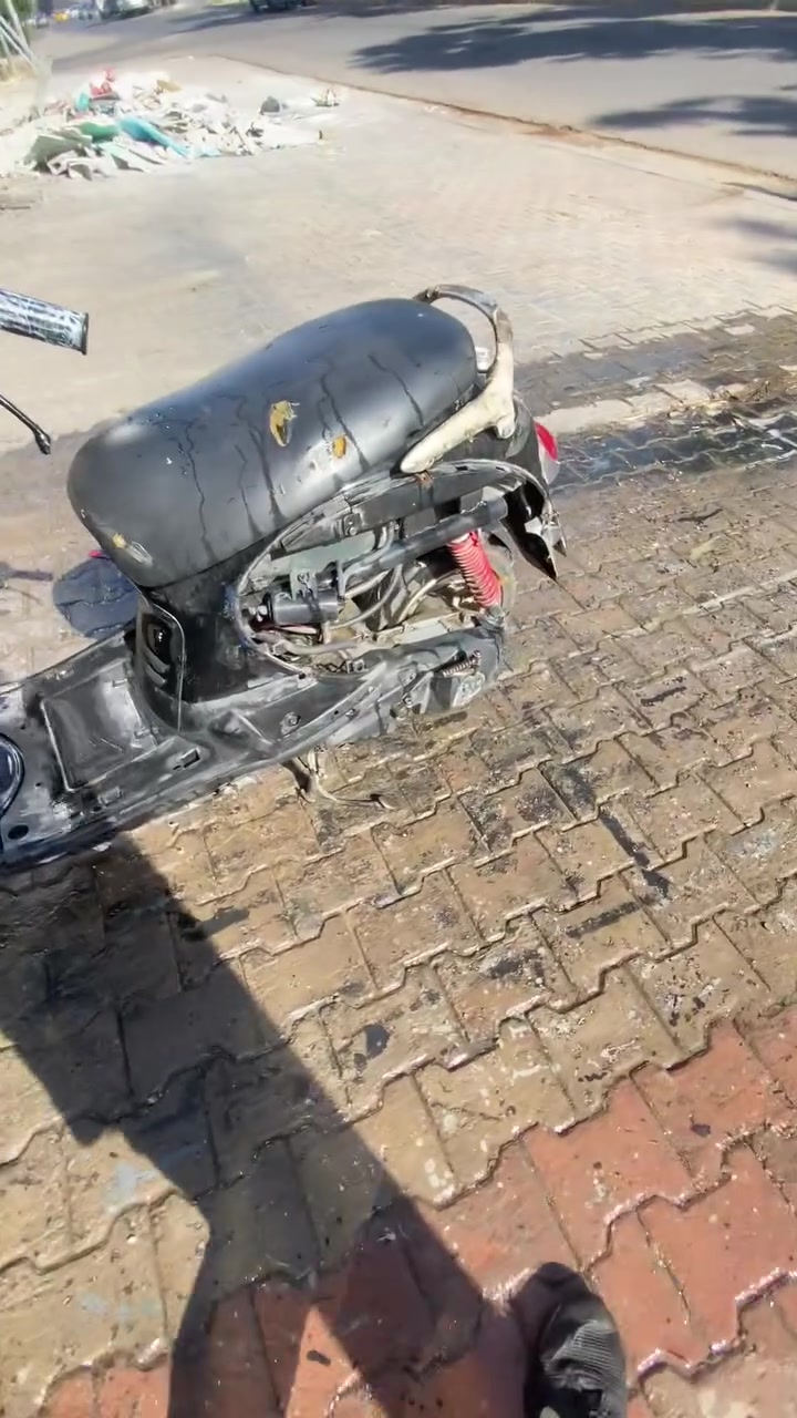 سلا عليكم دراجه ياماها 125 محرك فراشه گيج 140 بس كابريتر تعبان شوي رايدها ب 150 الف و بيها مجال هواي العنوان كركوك حي العسكري حولي الزراعي للاستفسار ***********
