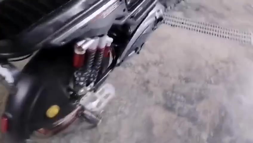 السلام عليكم دراجه لل ب ي ع ال س ع ر 275 رقم الهاتف :***********. ***********
