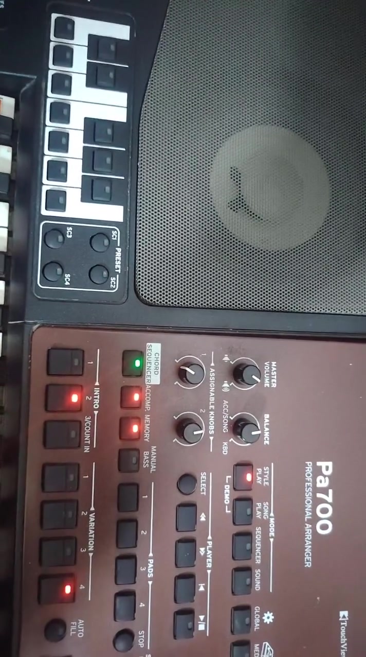 Pa700 • اورغ • كيبورد