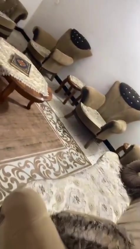السلام عليكم تخم قنوات للبيع الخشب الداخلي زان وقوي نظيف مثل مموضح بل صور سعره ٢٥٠ وبي مجال قليل وهذا رقمي ***********موجود على الفيس وتدللون
