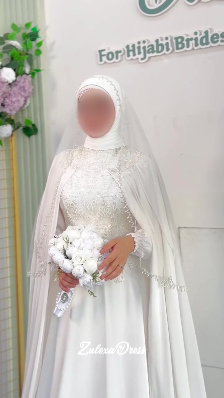 ⁨	⁨	باسی کامیانتان بۆ بکەم ؟!

درێسە پڕ جوانییەکەی 
تاراو لەچکە شاهانەکەی 
یان مەیکەپە ناسک و پەری ئاسایەکەی🪽
ماشاءالله جوانی و نازداری بووک و زاوای ئێمە 🥹🤍🪽!

بۆ بینینی مەیکەپی بووکە نازدارەکانمان سەردانی گروپی مەیکەپ بکەن
🔗لینک لە بایۆی ئیستگرامە 

‏#Erbil
‏#Iraq
‏#Kurdistan
‏#ErbilFashion
‏#IraqWedding⁩⁩⁩⁩⁩⁩⁩⁩⁩

نص مكتوب في الصور:
- ZulexaDress