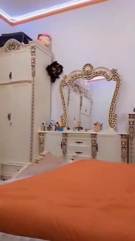 سلام عليكم شباب بنات غرفه عراقي داخل صاج درجه أولى خارج صبغ حراري غرفه ستعمال كلش قليل عنوان بغداد مدينه الصدر سعر 3 ملاين وبيها مجال ***********
