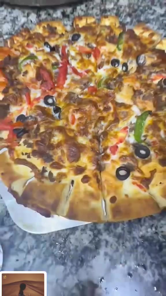مطعم فلافيلو للوجبات السريعة الي طلبوا حجم بيتزا عائلي حيل كبيره 🍕
شارع البصره قرب مكتب السيد
رقم توصيل(***********)تنورونا كل يوم

