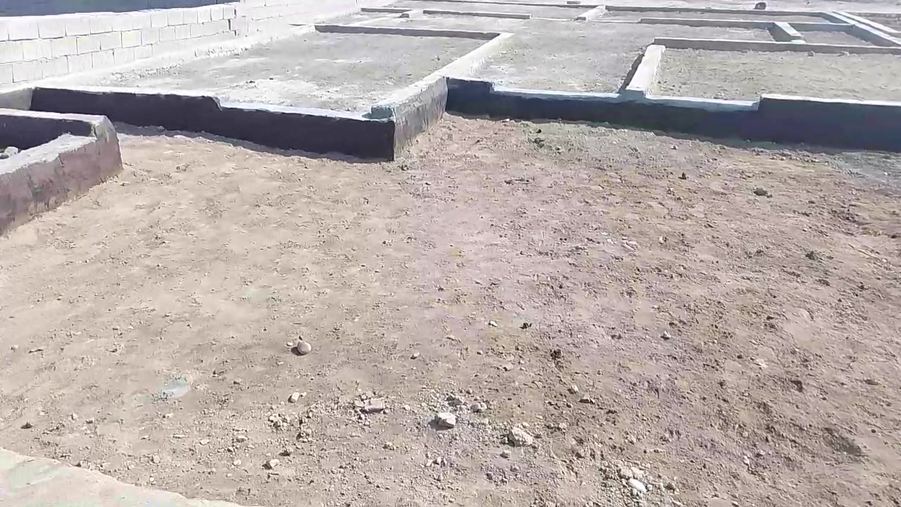 قطعه بتلو طابوك 200م للبيع حي الشهداء ماي قريب عليه شارع 12م بتلو ملبوخ ومزفت ومدفون عليك بس تذب موادك وتبني الاستفسار ***********
