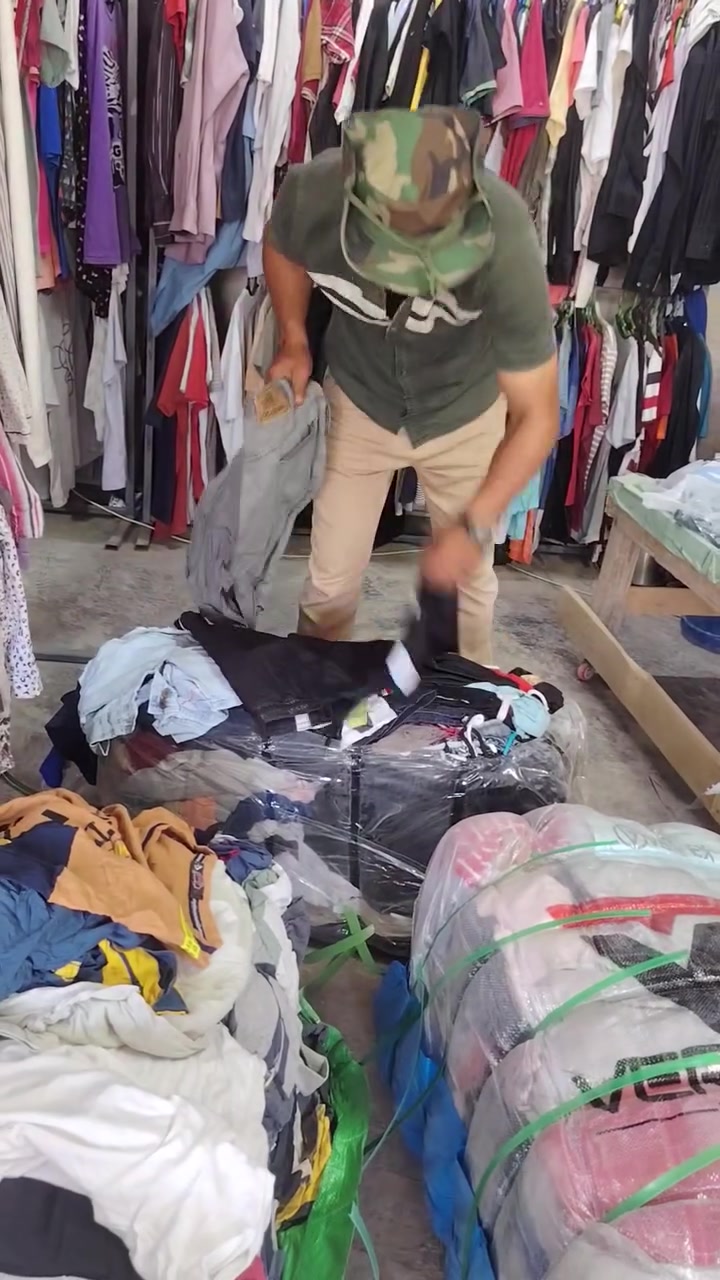 العنوان مجمع حطين مدخل السوك قرب العرضة ***********
