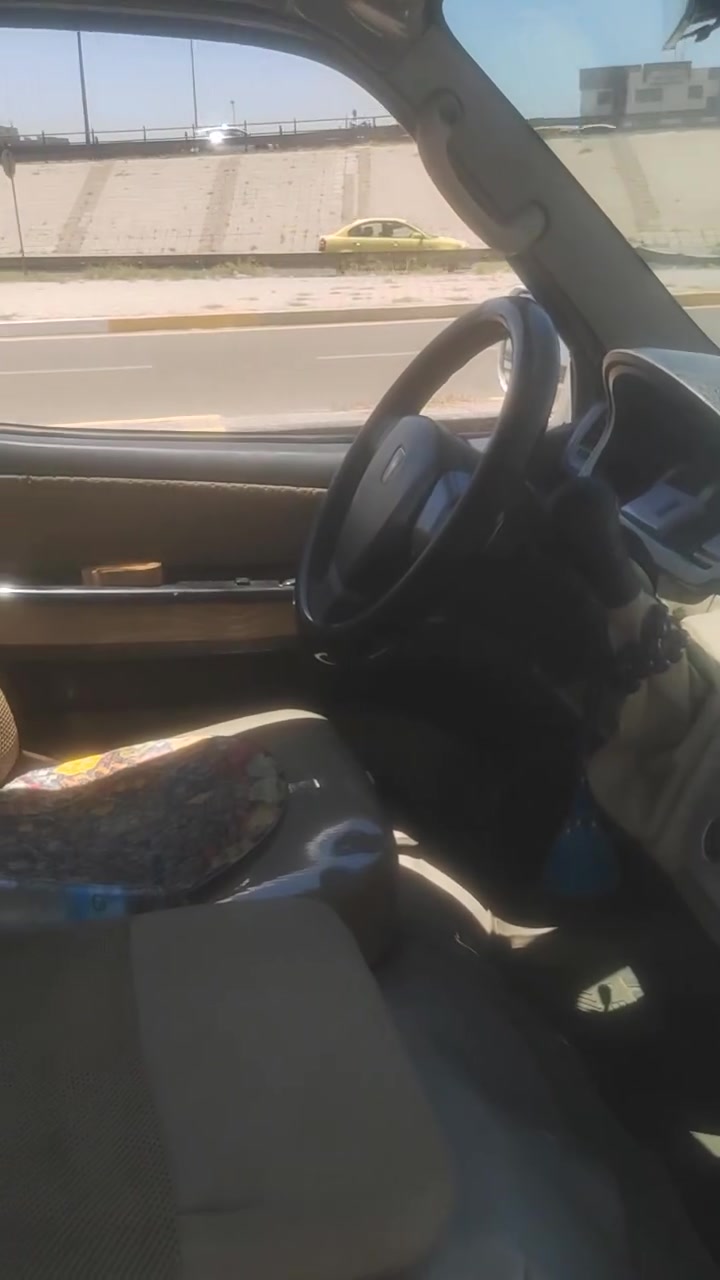 السلام عليكم ورحمة الله اج وان للبيع سياره موديل ١٤ سياره مكفوله من الصبغ بيها بارد قليل بل الصفحه الطويله بل وزره من جوه بس تخم تاير تبريد شغال مكان بغداد المعامل قريه السعاده الستفسار علا هذا ***********
