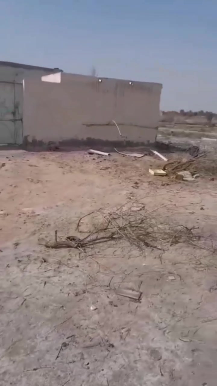 سلام عليكم     [ وسيط عقاري ]
بيت زراعي للبيع بحي العلماء بشارع شيخ نعمه المساحه ٢٠٠م متوفر كافة الخدمات للستفسار اتصل او وتساب على ***********
