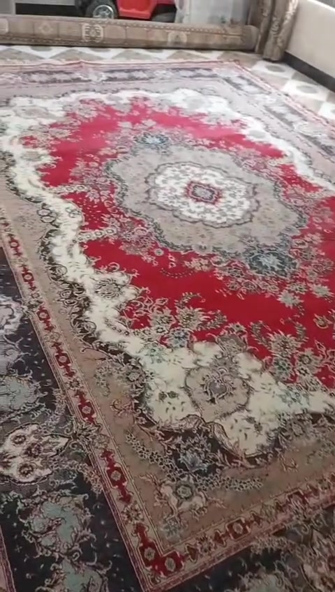 سلام عليكم: عندي زوالي ثنين للبيع
زوليه يلي بالون الاحمر يلي بل فيديو گدامك سعره 150الف وبيه مجال 

وزوليه ام المربعات يلي گدامك بل فيديو گدامك سعره 200الف وبيه مجال 

***********
