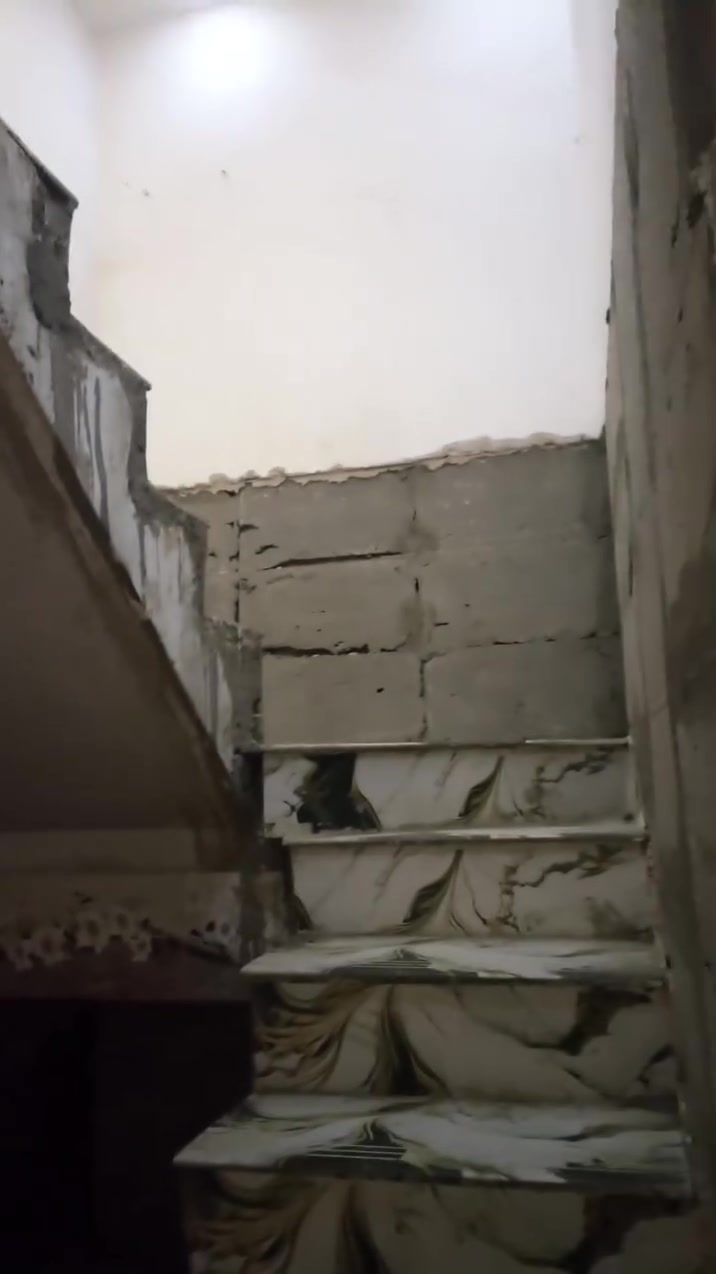 سلام عليكم محتاجين خلفة بورك عدنة هاي صعدة درج وعمال عدنة بس يجي يشتغل رئاسة شارع عشرين

