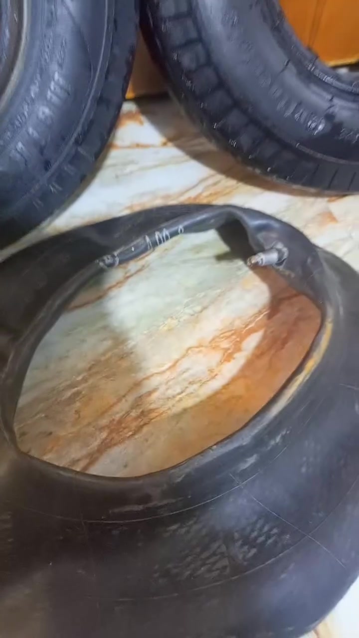 ***********
