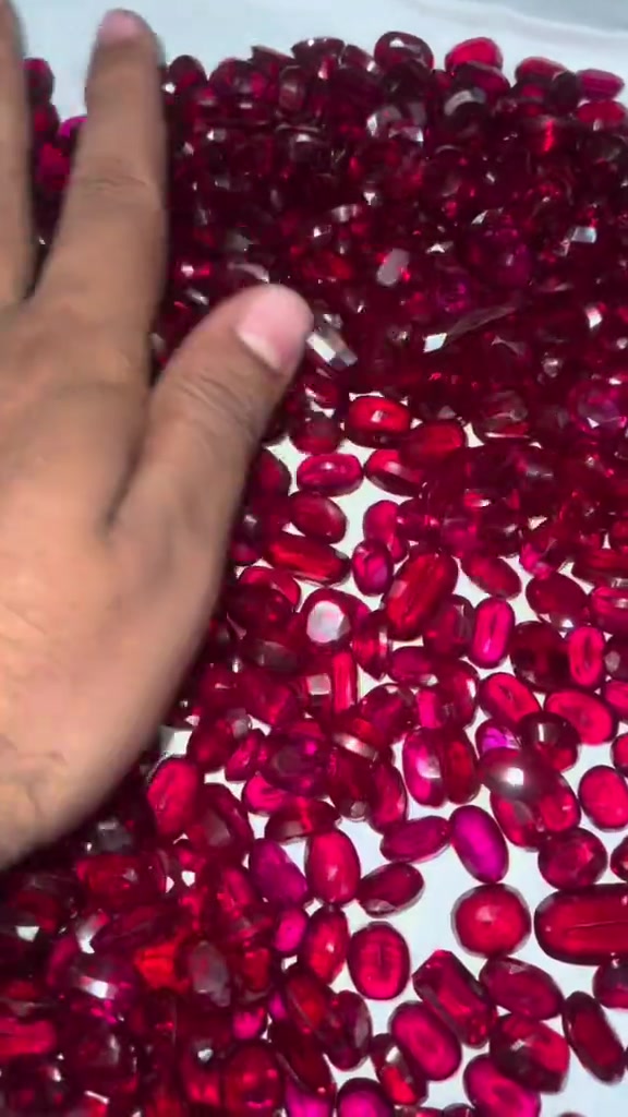 نجف • اكسسوارات شخصية • للبيع