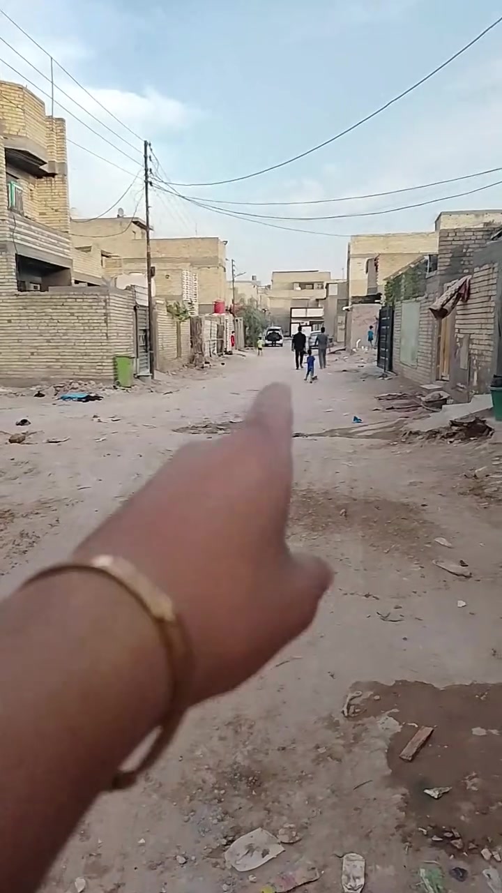 سلام عليكم بيت للبيع في منطقه ضباط ثانية زراعي مال بلديات المساحه 100 متر قاط واحد كامل بناء درجه اولى جديد معنى الكلمه محد ساكن بيه بعد جديد بل بدايه سعره مناسب سعره 73بي مجال اي استفسار عن الرقم ***********
