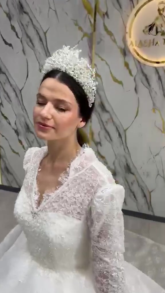 سنتر زفافي
✨ سنتر زفافي… عنوان الأناقة والتميز ✨
نوفر لكم كل ما هو جديد، أنيق وفخم 👑
من بدلات الزفاف والحنّة، فساتين المناسبات، الكوزمتك، الحقائب، الملابس الداخلية النسائية واللانجري 💎
🌸 اختاري إطلالتك… واتركي علينا تفاصيل أناقتك 🌸
📍 الموقع: بابل – الحلة – محاويل – ناحية الإمام – شارع المستوصف – خلف البلدية
📞 للاستفسار:
***********
***********
سنتر زفافي يستقبل افراحكم واعراسكم وجميع مناسباتكم بكل حب وتقدير @إشارة
