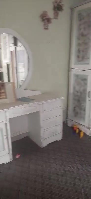 غرفه نوم صاج وجه وضهر وتكم عوزها صبغ للبيع بسعر مناسب ١٥٠ ألف ارفع المنشور بكلمة يالله بالنجف
***********
