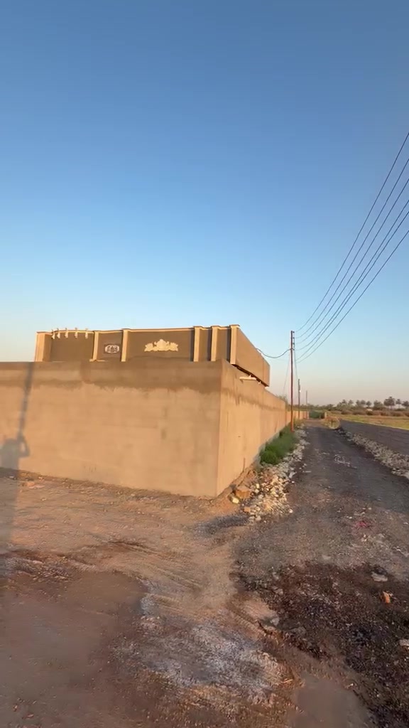 بيت للبيع طابو زراعي سند 25 مساحه آلاف متر بيت بناء حديث العنوان بغداد المدائن قرب مطعم حجي زوين الاستفسار الاتصال ***********
