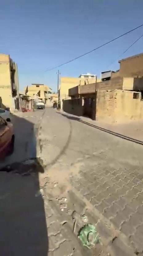 دار للبيع زراعي. سند 25 
   مكانة حي العدل هيكل طابقين.  موقعة يخبل عل شارع. ومنزل الموقع هم. سعرة90 بي مجال  
 60متر البيت نزال15 واهجة 5
***********
