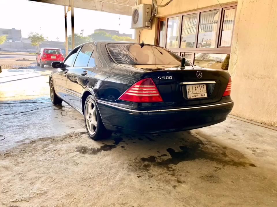 مارسيدس للبيع 2005 باب طويل XLوارداليابان1/1السعر اتصال ***********
