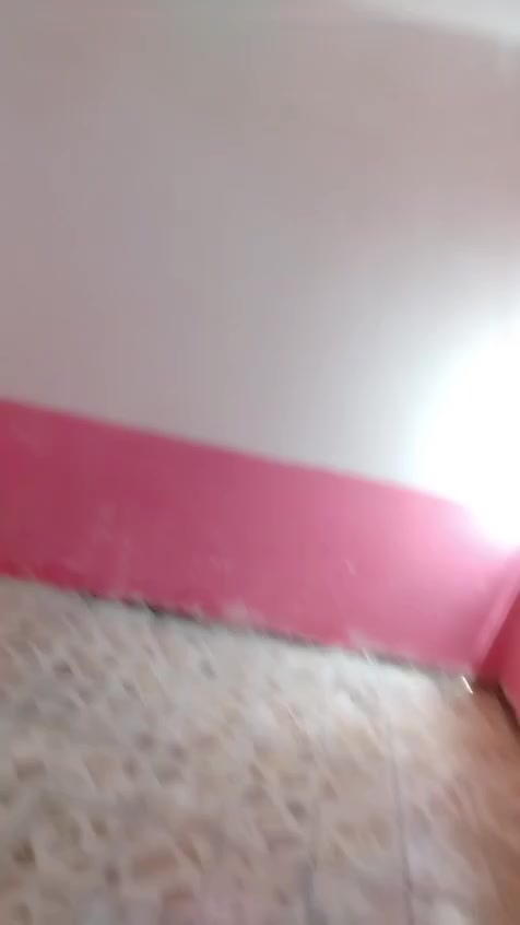 بيت للبيع خلف روف المدينه الصدر المساحه 200يتكون من غرفتين وصاله ومطبخ وصحيات وديوانيه بتلو بيت مخمر وسيراميك كهربا جديدا سعر على الخاص رقم صاحب البيت ***********
