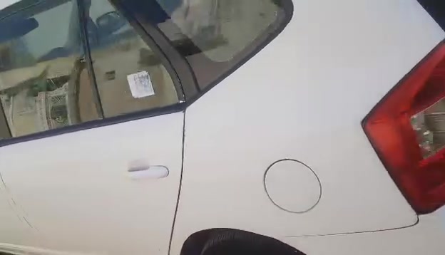 كيا كارينز خليجي  ٧راكب موديل ١٣ماشية ١٨٠صبغ حزام تدفئة تبريد تخم تاير كير مكينة تمام  تحكمات فتحة شأشة سعره ٩٠مكانه ورقمه ميسان لاستفسار 
***********سيارة جاهزة لاخير
