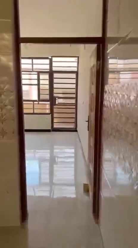 طابق اول شقه لليجار في  بغداد الدوره شارع الزيتون قرب اسواق تودي اجارها 350
الاستفسار 
***********
