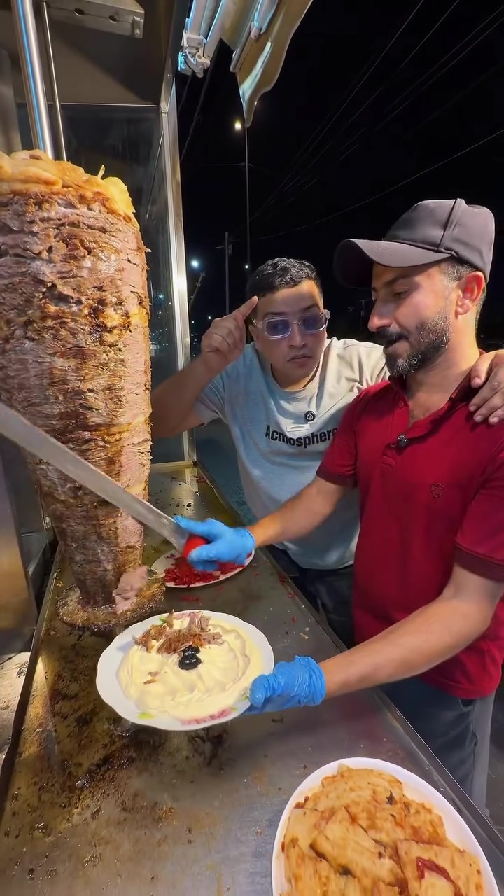 كص لحم عراقي خالص والكصاب معروف

