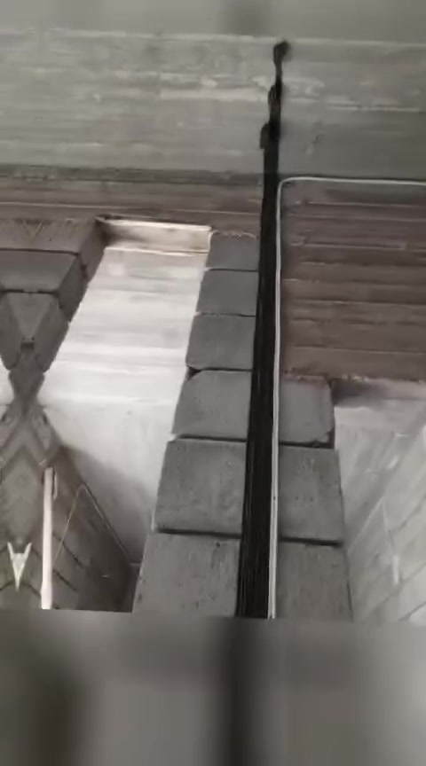 🎥⚡️ من أعمالنا بالتأسيس الكهربائي 🏠
شغل مرتب ونظيف وبإتقان 🔧✨
📞 ***********
📞 ***********
