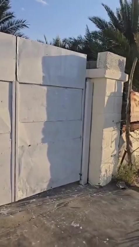 #للبيع
بيت B1ركن مساحه جانبيه بيت جاهز على 24 البيت بي  توسعه حمام خارجي   البيت مصبوغ جديد مرتب   يحتوي على مساحه جانبيه نفس مساحه البيت الموقع  المرحله الثانيه  شارع 33 تحويل مباشر  التفاصيل اكثر الاتصال على الرقم ***********
(مدفوع بي 55 مليون ماقبلت . الي عنده 50 مليون  والباقي نتفاهم عليه البيت بإسمي 
من رخصه الادمن وافق

