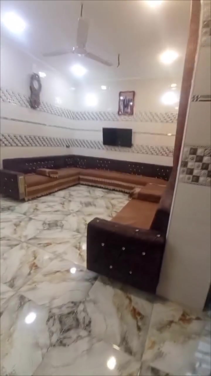 اللهم صل على محمد وآل محمد 
🏤 بيت للبيع 300 متر طابو زراعي سند 25 ركن على 3 شوارع عرض الشارع امام البيت 8 متر  المعارة ثالث بيت عن التبليط خلف بيت ابو احمد كاظم عواد المقابيل الصيدليه بيت سيد جواد القديم كافة الخدمات ماء آبي بالباب كهرباء 3 فيز جيران درة من الله تفاصيل ...
بناء طابوك درجى اولى
السطح صب كونكريت مركزي
تأسيس ماء + كهرباء + مجاري درجى اولى   بيت يحتوي على
🏨 2 غرفتين / 5في4
🏨 استقبال /7 ونص في 5
🏨 صالة/ 4 في 9
🏨 مطبخ /7 ونص في 5
🏨 منور داخلي 1 ونص في 4
🏨 منور عالمطبخ 5 في 1
🏨 بيتونه عالكبر الصالة 9 في 4
🏨 صحيات خارجيه 1 ونص في 1 ونص
🏨 كراج سياره 4 ونص في 9
🏨 حديقه 🏝️🛣️5 ونص في 8 
🏨 البيت متعوب عليي عمل درجه اولئ مرتفع من الشارع للاستفسار الاتصال 
***********  واتساب
