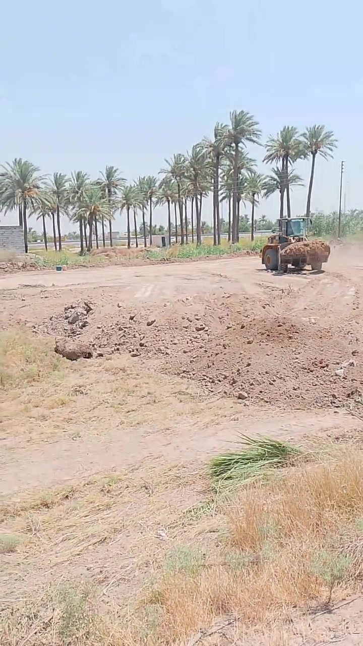 دونم للبيع بلقرب من سريع دوره يوسفيه مجاور مجمع المرام والمزارع خدمات كامله ***********

