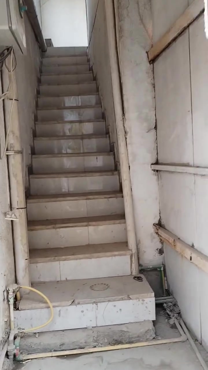 بيت الإيجار شهداء البياع سوق رضا ***********
