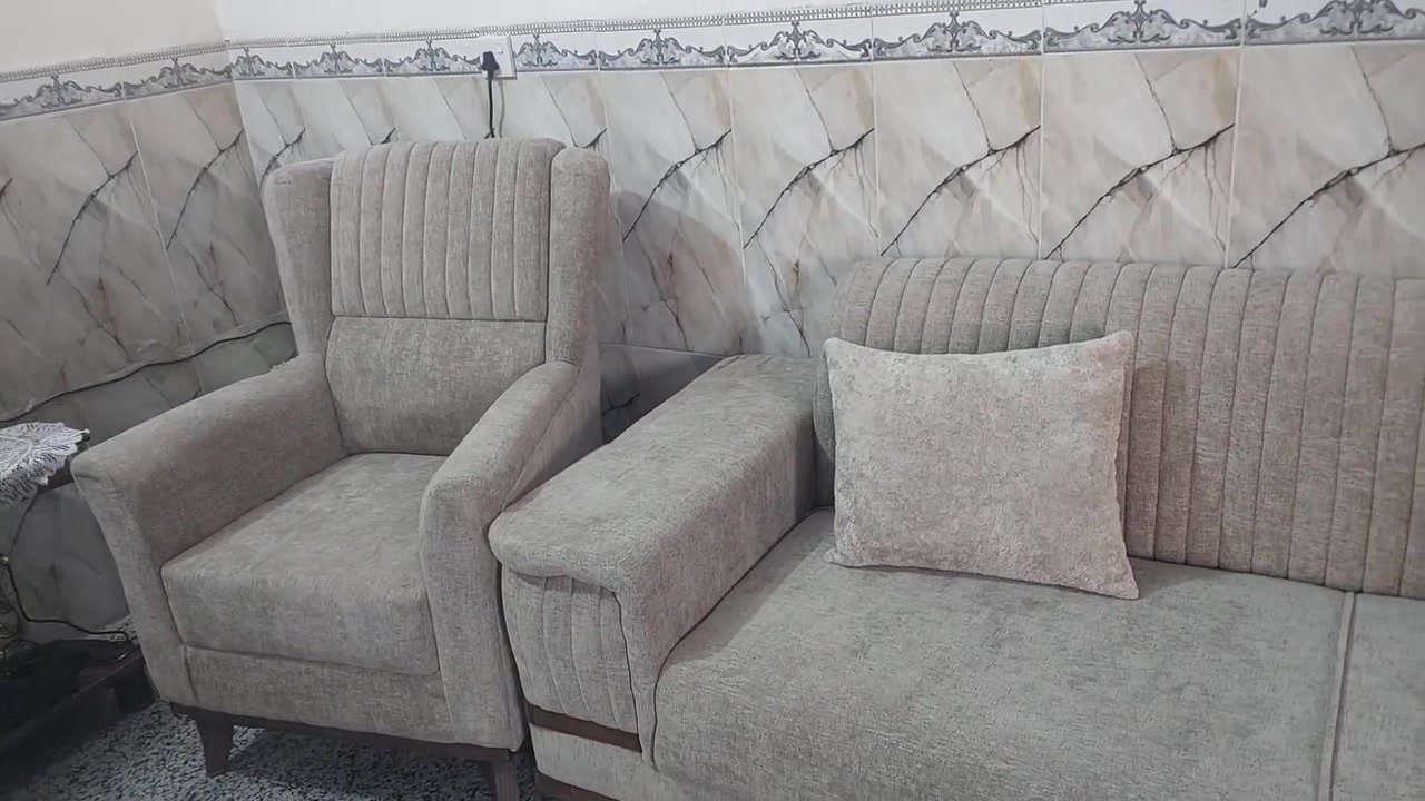 معرض القمه السيديه نزلت جسر الجادريه جميع الموديلات موحود***********
