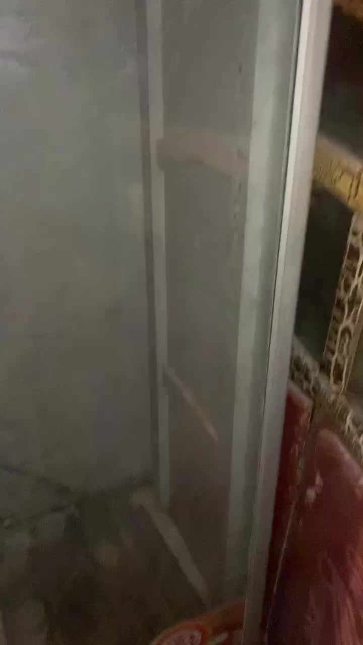 اي شي يحتاجه المطعم هنا مستخدم اللبيع تواصل ***********
