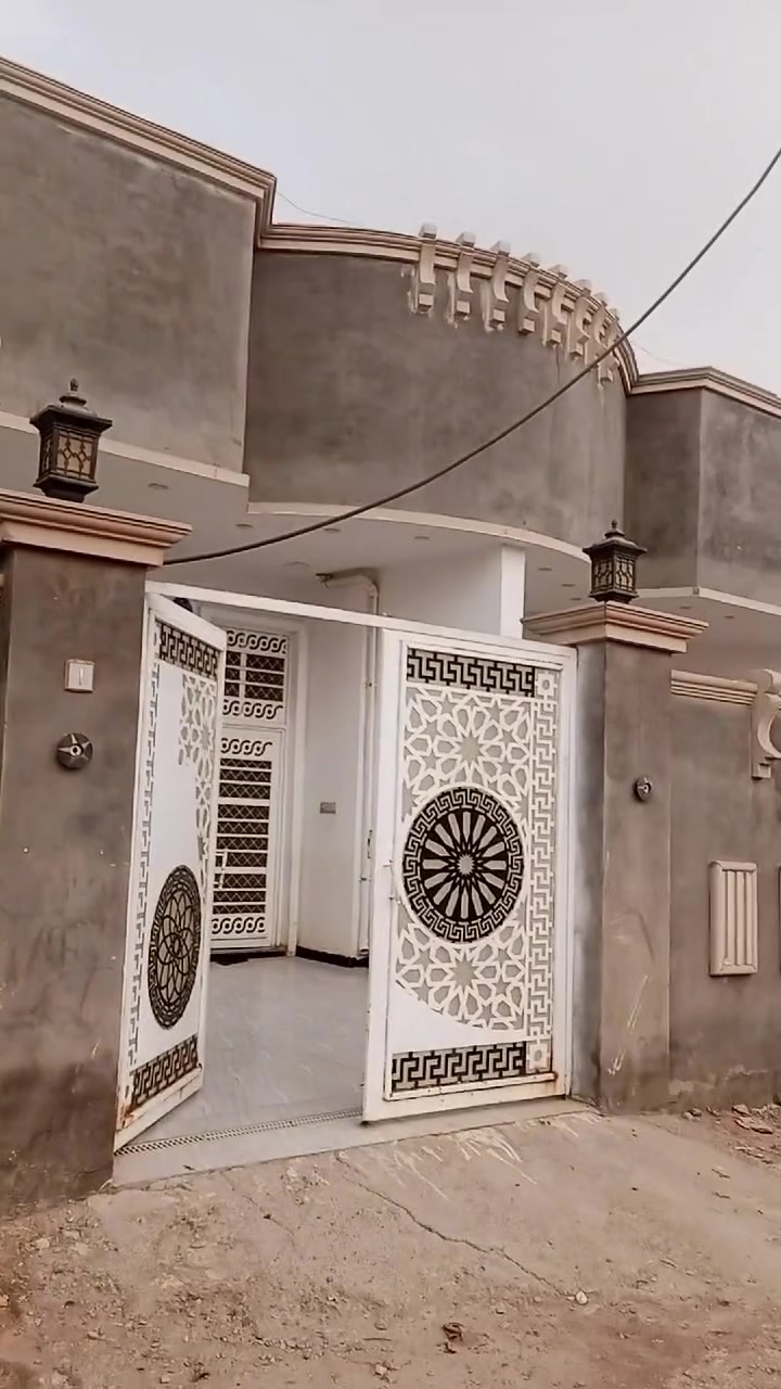 السلام عليكم
#للبيع بيت بمنطقة الكرادة زراعي سند 25 
مساحة 200 م
البيت نظيف ومتعوب علية 
البناء طابوق والسقف صب ، الارضية رفت 
يتكون من غرفتين نوم + صالة +استقبال +مناور ثنين 
صحيات داخلية وصحيات خارجية 
قريب ع الشارع مقابيل تارتان النخيل 
للتواصل والاستفسار اكثر الاتصال على الرقم ‏‪***********‬‏ واتساب 📞
الشراي يتصل وبية خير ويدلل
 اني مكلف بالنشر خاص مغلق
