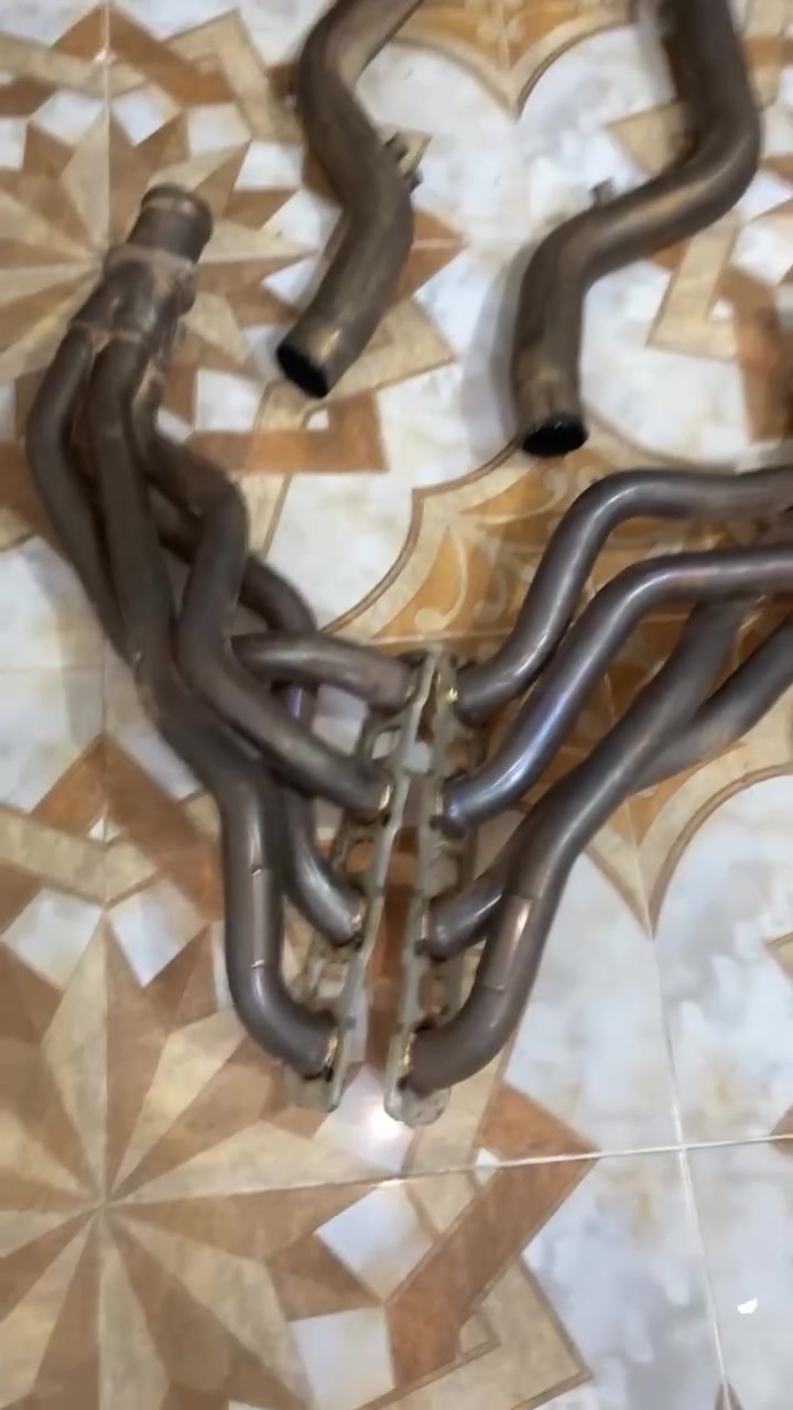 سلام عليكم اخوان هدرز كورسا امريكي اصلي 
مكفول من كلشي لا لحيم لا طخه ولا ايشي 
معروف الهدرز الكورسا قوته وصوته 
سل ستيل بلكامل 
مكاني بصره اخوان الشراي يتصل او يدخل خاص 
***********
