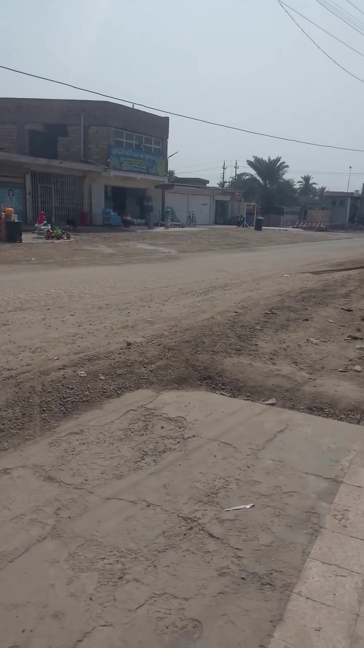 السلام عليكم قطعه للبيع موقع تجاري او موقع سكني سنتر الورديه خارج قرب الجدول 100 متر *********** حاليا ان شاء الله بلشوا بالسايدين
