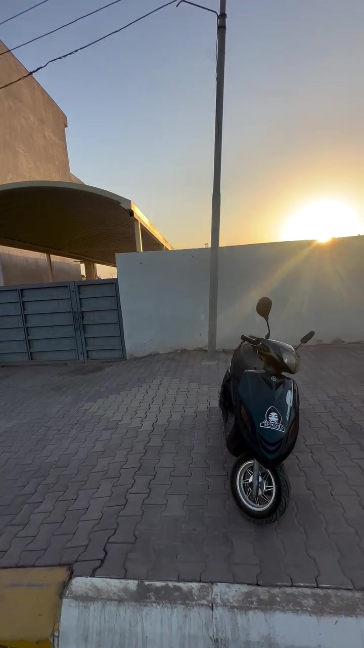 ماكس  نكره سلف بكل وقت الدراجه حلوه وتخبل شلعه معدل كلش قويه كهربائيات. شغاله ولسعر
500بيها مجال لطيبين وتصل ودلل ***********
