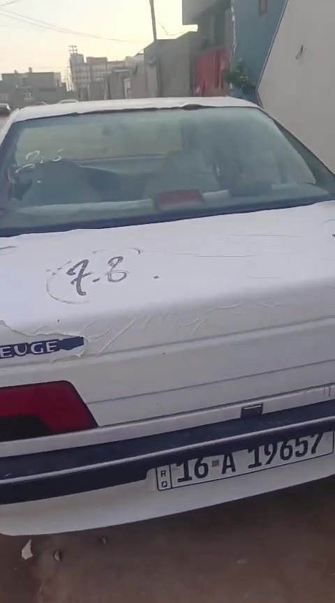 بيجو 405 • ٢٠٠٩ • قرب المطار