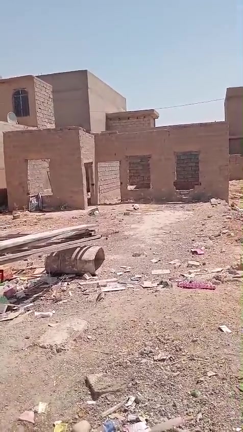 السلام عليكم ورحمة الله وبركاته 🌹
🏡 قطعة أرض للبيع/يوجد فيها هيكل بناء قديم 

📍 الموقع: قرب المستشفى الأهلي – فرع العبدالرحمن الرملي

📐 المساحة: 250 م²

📜 الملكية: طابو ملك صرف – سند 25

✨ موقع مميز ومناسب للسكن 

📞 للاستفسار والتفاصيل: يرجى التواصل على الخاص.

او الاتصال على الرقم/***********

