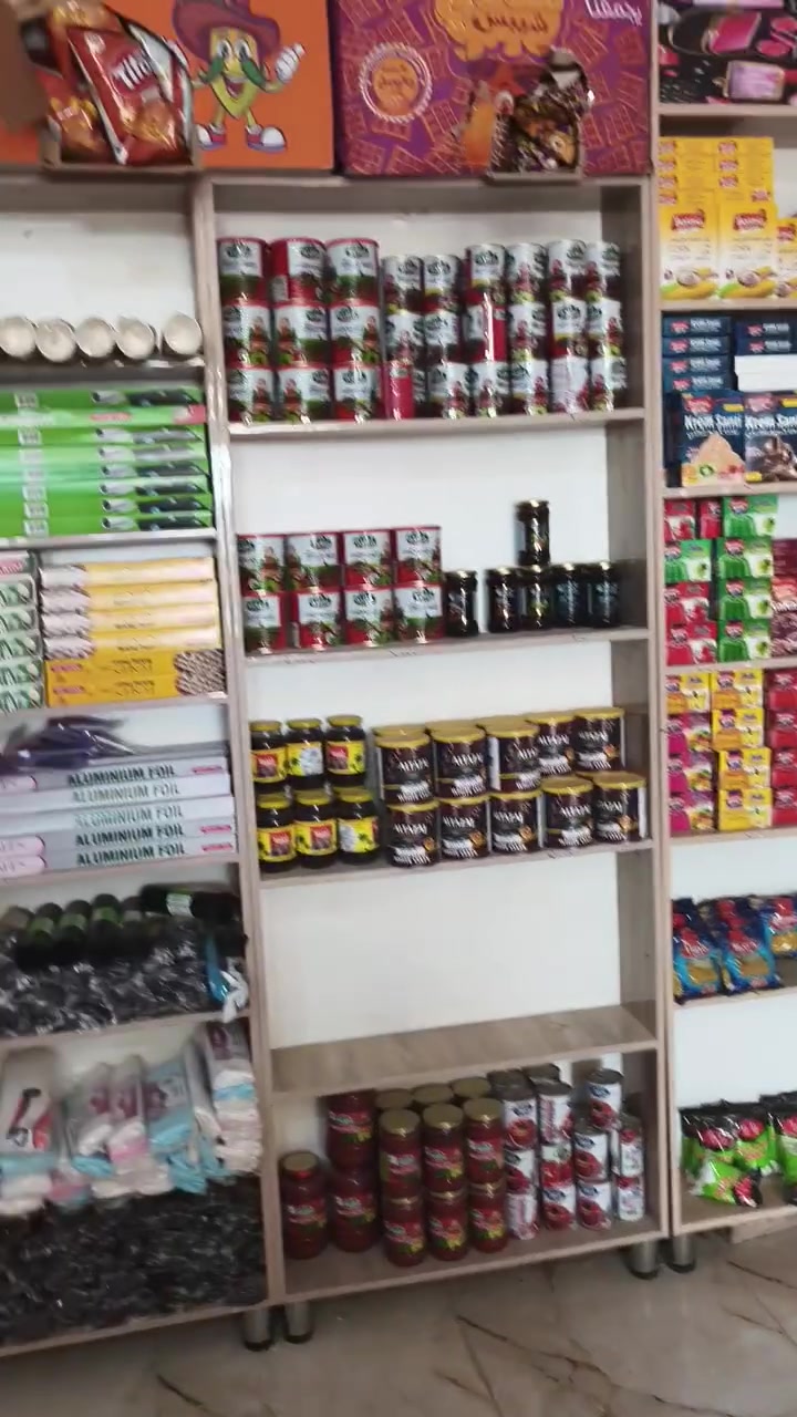 السلام عليكم يوجد لدينا رفوف محلات نظيفه بعدهن جدد للبيع للاستفسار والتواصل *********** واتساب العنوان كاطون الرازي شارع ابو رباح في معرض ومزاد وعد
