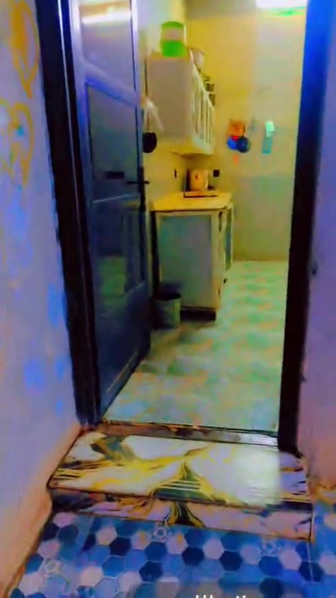 بيت للبيع مساحه 130 طابو زراعي 25 قرب جامع العابد وقرب شارع اربعين يتكون من 4 غرف نوم وصالتين ومجاميع صحيه عدد 3 ومطبخ واستقبال ومنور ولوندري كامل من كلشي سيراميك ارضيه  وجدران طابقين يباع مع الاثاث وبدون الاثاث السعر70وبي مجال لشراي للاستفسار الاتصال على الرقم كورك *********** واثير***********
