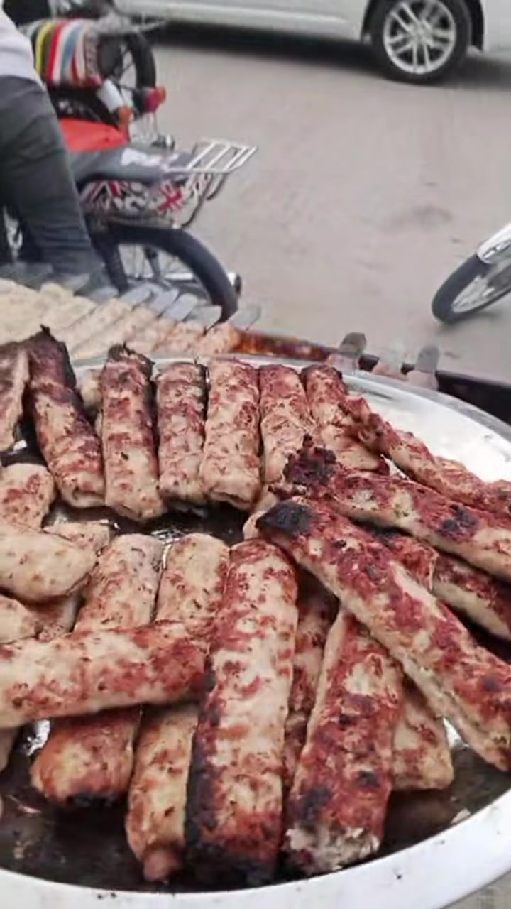 السلام عليكم تحية طيبة لجميع زبائننا الگرام❤️
#مطعم_مشويات العزيزيه 👨‍🍳🥓🥓

متواجدين طيلة أيام الأسبوع ❤️

مستعدون لتجهيز كافة المناسبات.

توصيل داخل العزيزيه. 🏍️ 

كيلو كباب لحم 🥩. 20 الف هوه وصمون حااار

كيلو كباب دجاج 🐓16الف🐔

صينية مشاوي مشكل🍖22شيش صمون حار.  25 الف 

تكة لحم 🍗. تكة دجاج 🐓. معلاگ🍗 .اجنحة 🥓

ارقام التواصل. ***********👇 للاتصال.
