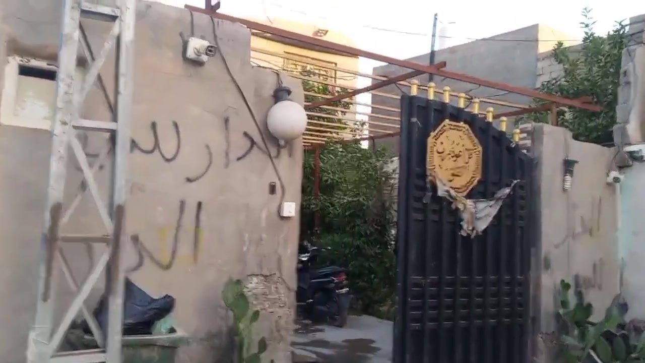 السلام عليكم
مساحه كلي 500 مترطابو زراعي سند25 تحويل اسهم وليسه قرار  مع بيت بناء البيت طابقين مساحه البيت 300 متر متكون البيت من
5 غرف نوم استقبال مطبخ حار وبارد صيحيات خارجيه داخليه 
تفاصيل البيت بالفيديو 
موقع طوريج حي مستقبل 
***********
***********
