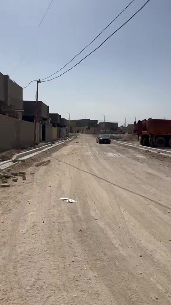 مكتب ابو محمد الظالمي للعقارات

بيت للبيع في مجمع الرحمن بصف حي الزهور 200 متر غرفتين وصاله كبيره وبراني صحيات خارجيه وداخليه مطبخ كراج سياره خمس بيت عن الركن من جهة حي العزل مقابيل خدمات متنزه الشارع ٤٠ المنطقة مخدومه مطلوب للمصرف العقاري تنطي ٦٠ مليون بيد صاحب الدار والباقي هو ابو البيت يكمل الدفع هو الكفيل يداور بسمك بالطابو ثاني يوم الشركه واصل حسابه تريد تغير الكفيل وانت تكمل القصد تنطي ٣٥ مليون والباقي الشراي يكمل تريد هو يكمل ماكو اي مشكله وباقي التفاصيل داخل الفديو الاتصال على الرقم *********** ابو محمد الظالمي للعقارات بالقشله مقابيل كهاوي النركيله بصف حسن المصور ***********
