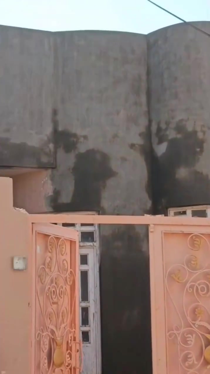 السلام عليكم خلفة لبخ جص سمنت متفرق حالين شقل درجة اولة شرط ستلام مهندس ***********
